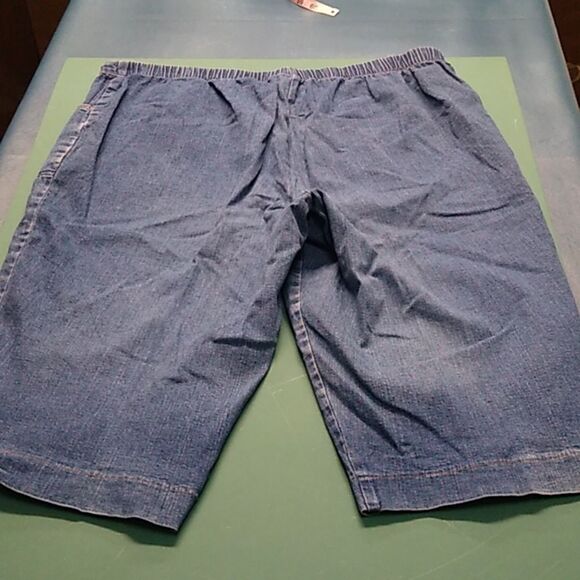 Hanes Classic Blue Denim Jeans Shorts Women's 2X - Picture 7 of 8